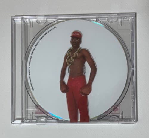 DON’T TAP THE GLASS